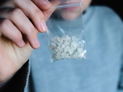 Суд виніс вирок вчительці, котра торгувала наркотиками