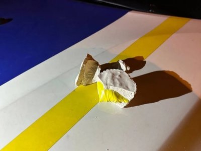 Кекси з сюрпризом: у Львові вночі затримали 18-річну дівчину із захованими наркотиками