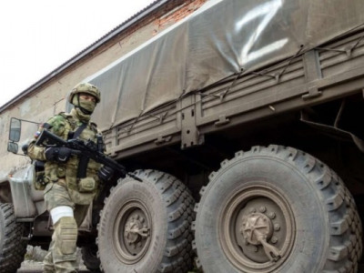 У Криму російські військові кидають техніку просто на дорозі, тому що їм нічим її заправляти