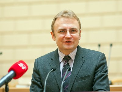 Садовий не вважає високими зарплати у Львівській міськраді