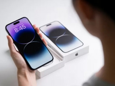 Перші покупці iPhone 15 зіткнулися з проблемою