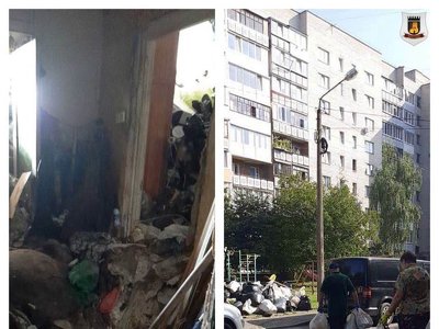У Луцьку мешканець багатоповерхівки перетворив квартиру на смітник