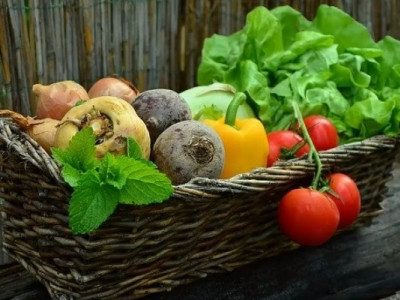 Овочі в Україні подешевшали більше, ніж на третину