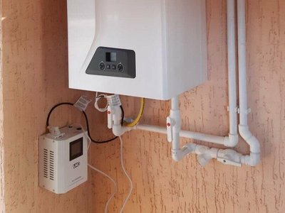 Як захистити газовий котел від стрибків напруги