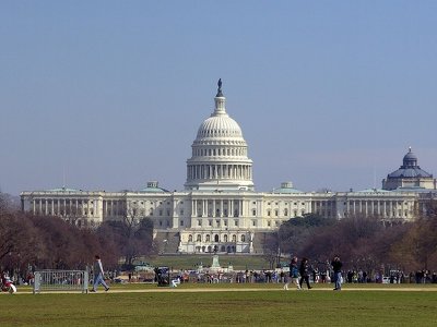 Через суперечки американських політиків про бюджет Україна не може отримати $5 млрд допомоги