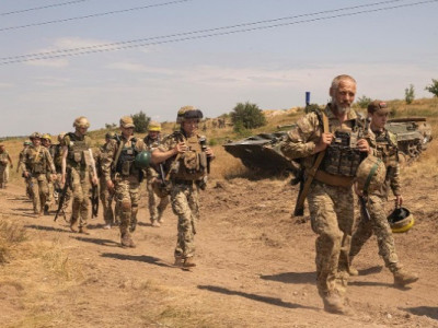 Тактика броньованих штурмів, якої США очікували від України в наступі, більше не працює: що змінили дрони й технології – WSJ