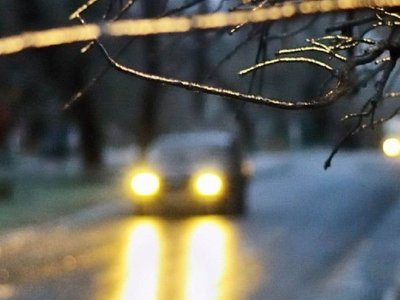 З 1 жовтня водії повинні вмикати фари поза населеними пунктами