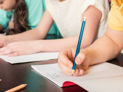 Угорщина забезпечила можливістю для навчання вже 5200 дітей біженців з України