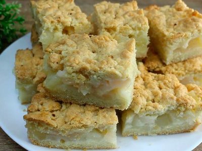 Пісочний пиріг з яблуками: смачний, ніжний, тане в роті