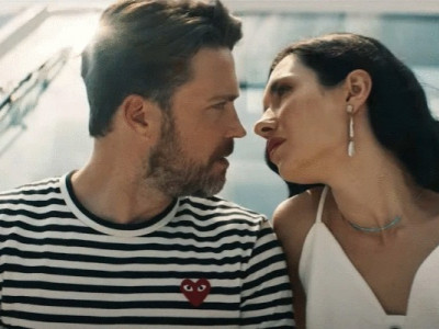 В український прокат вийшла романтична комедія Кохання без контракту