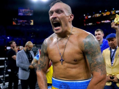 Усик вперше відреагував на майбутній поєдинок з Ф'юрі