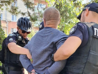 П'яний чоловік чіплявся до людей та висловлював антиукраїнські погляди