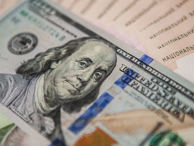 Долар по 40 гривень – уже до кінця року? Як відреагує валютний ринок на відмову від фіксованого курсу