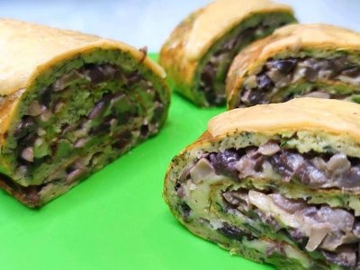 Дуже смачний та оригінальний закусочний рулет з печериць