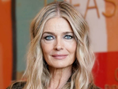 58-річна супермодель знялася топлес у зухвалій фотосесії для Vogue та збурила мережу