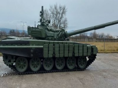 Військові ЗСУ створили танк Франкенштейн з частин різних модифікацій підбитої техніки РФ – відео