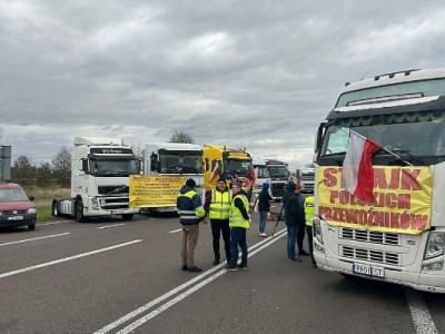 Блокада польських перевізників на кордоні: ЄС застеріг Польщу