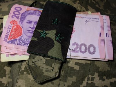 Бойові виплати — під загрозою: заступник міністра оборони назвав причину