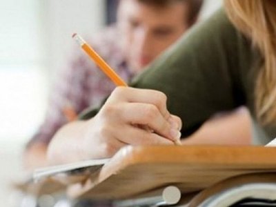 Студентам, що лишаються за кордоном можуть скасувати стипендії, – МОН