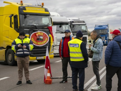 Україна та Польща позиватимуться до страйкарів, які заблокували кордон