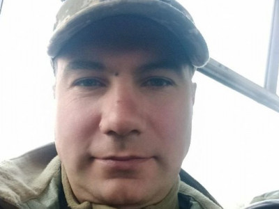 Музика на війні: український воїн на бандурі зіграв пісню легендарного рок-гурту Metallica