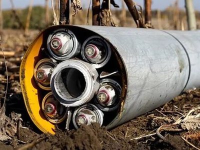 Окупанти почали гатити по позиціях ЗСУ модифікованими касетними бомбами