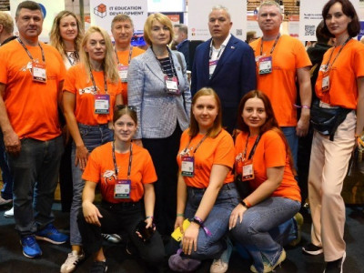 Біонічний протез руки та технології для БПЛА: студенти КПІ показали свої розробки в Португалії