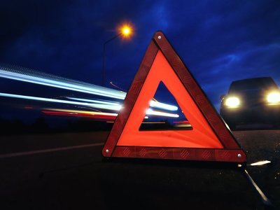 Аварія на трасі “Одеса – Рені”: водія легковика ледве врятували