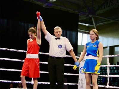 Двоє прикарпаток стали чемпіонками України з боксу
