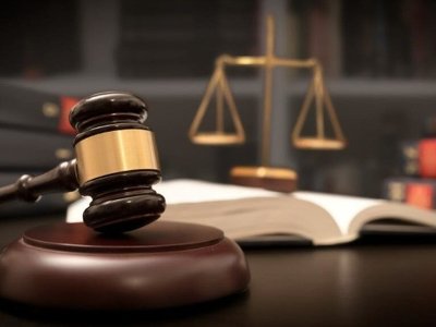 Суд оштрафував студента, якого затримали з пакетом амфетаміну