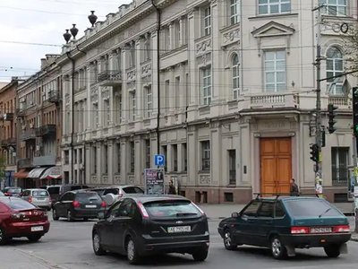 Здавав неіснуюче житло в центрі Дніпра: поліцейські викрили шахрая
