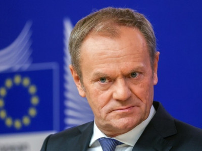 Дональд Туск звинуватив уряд Польщі у бездіяльності в ситуації блокування кордону з Україною