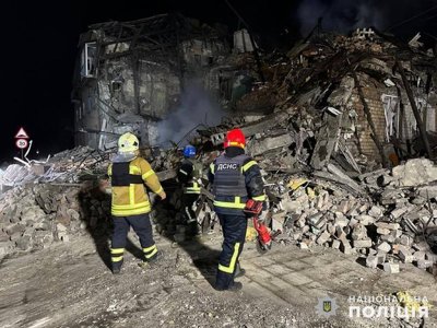 Окупанти вдарили по Донеччині: постраждало немовля, під завалами шукають людей