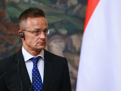 Щоб не продовжувати війну: Сійярто заявив, що Угорщина ніколи не постачатиме зброю в Україну