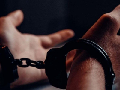 Забив до смерті батька та задушив матір, а потім намагався покінчити життя самогубством
