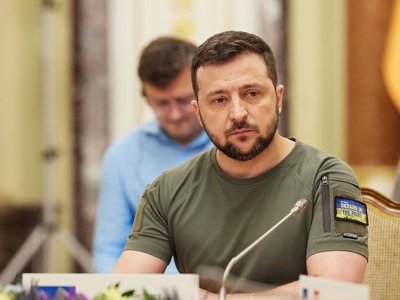 Bloomberg розповів, чому Зеленський не підписує план мобілізації
