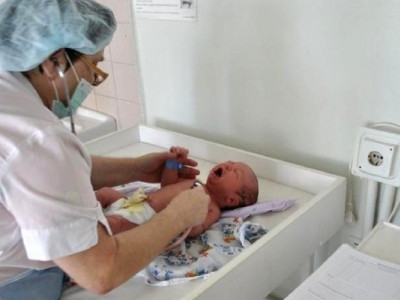 У Рівному жінка народила 17-ту дитину: тепер у сім'ї 8 дівчаток та 9 хлопчиків