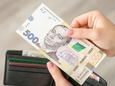 Якою буде мінімальна зарплата у 2024 році