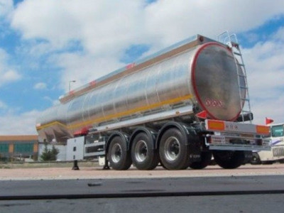 Flexitanks: Flüssigkeiten transportieren auf neuem Niveau