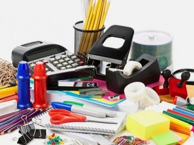 Збираємо співробітника в офіс: мінімальний перелік канцелярського приладдя для будь-якого персоналу