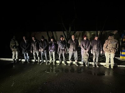 На чужині нелегко. У ДПСУ повідомили про затримання дев'ятьох українців на кордоні з Молдовою, один із них ішов в Україну