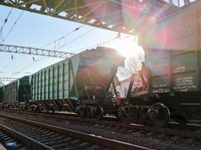 Нова фортифікація окупантів:лінія оборони з потягів в 30 км