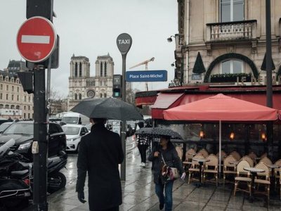 Франція знизила прогноз економічного зростання на 2024 рік до 1% – Bloomberg