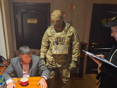 Заступника голови Запорізької облради та його спільників викрили на хабарництві: кого хотіли підкупити