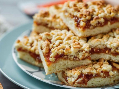 Ідеальний до чаю! Тертий пиріг з сирною начинкою, який хочеться готувати ще і ще