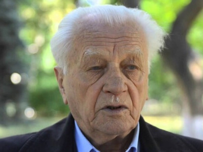 Герой України, політик, дисидент. Що відомо про Степана Хмару