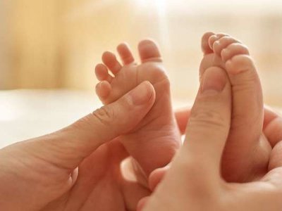 Пізніше народження дитини – довше життя: вчені зробили нове відкриття