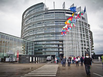 Країни ЄС прагнуть зібрати кошти для закупівлі снарядів для України