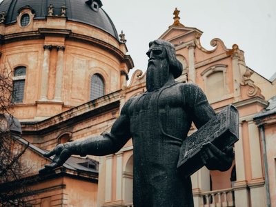 Чому Федоро́вич: маловідомі факти про друкаря