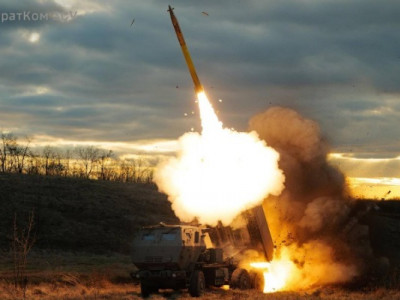 HIMARS прилетіли по окупантах в Оленівці: десятки загиблих російських морпіхів